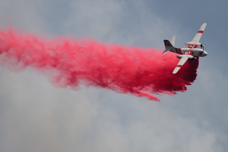 Illustration for article titled California Burning: Dramatic Photos Of Firefighters In Action